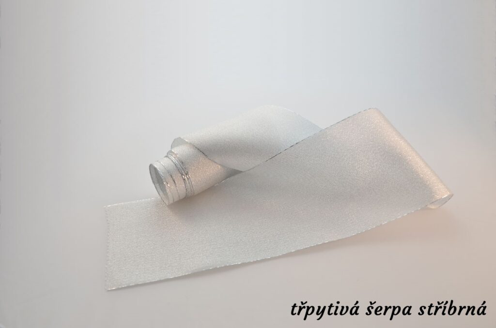 Třpytivé šerpy - stříbrná